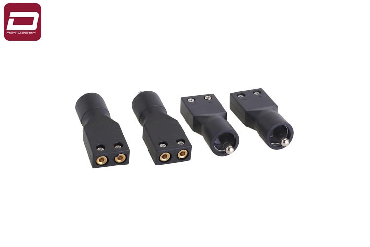 Hertz SP 4.900  4-канальный усилитель класс D. (3)