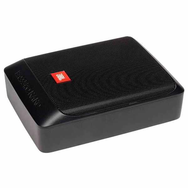 JBL BASSPRONANO  активный  сабвуфер  6_х 8_ (152 - 203 мм), алюминиевый корпус, мощность 100 Вт, вхо