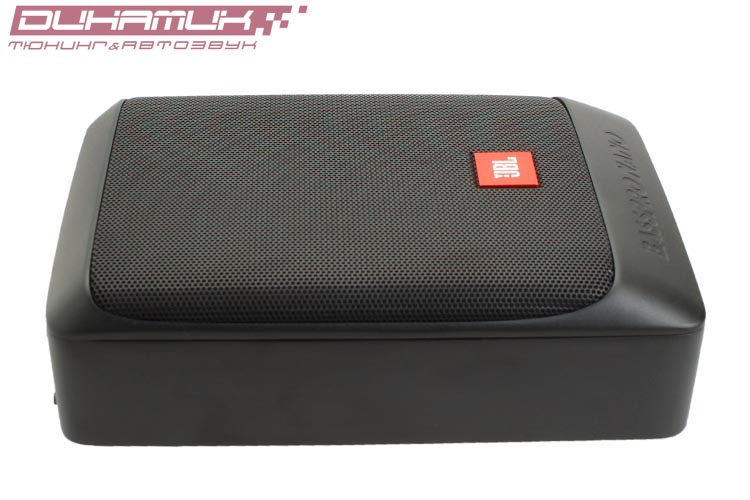 JBL BASSPRONANO  активный  сабвуфер  6_х 8_ (152 - 203 мм), алюминиевый корпус, мощность 100 Вт, вхо (8)