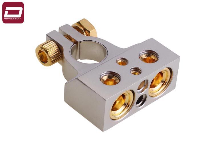 AUDIO NOVA BT5.S (+_-)  Клемма аккумуляторная, универсальная  + и - . Входы_ 2х0_4Ga (до 54мм2), 2х8